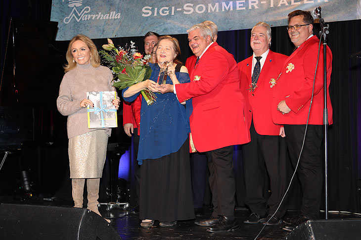 Marianne Sägebrecht ist Preisträgerin 2020 - überreicht wurde der Sigi Sommer Taler am 20.11.2022 (©Foto.Martin Schmitz)